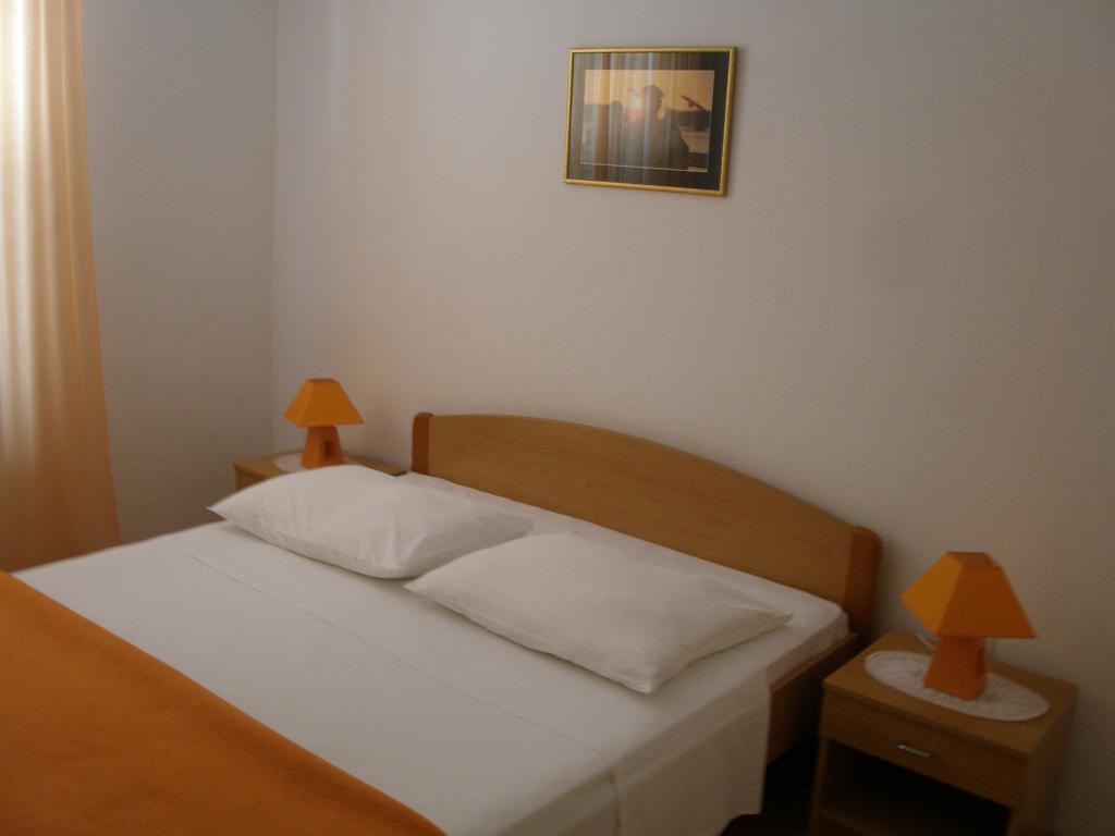 Hotel B&B Chamberlain Milna  Pokoj fotografie